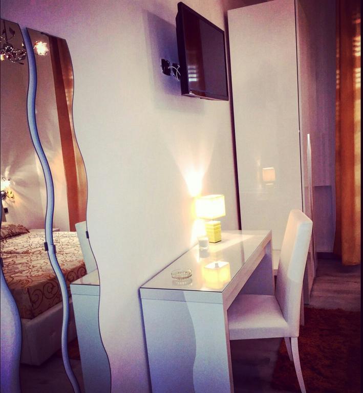 B&B Crystal Messina Room photo